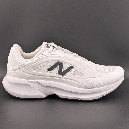 New Balance CTLYST Ladies Walking Shoes 8 B White / Black NEW no Box New Balance