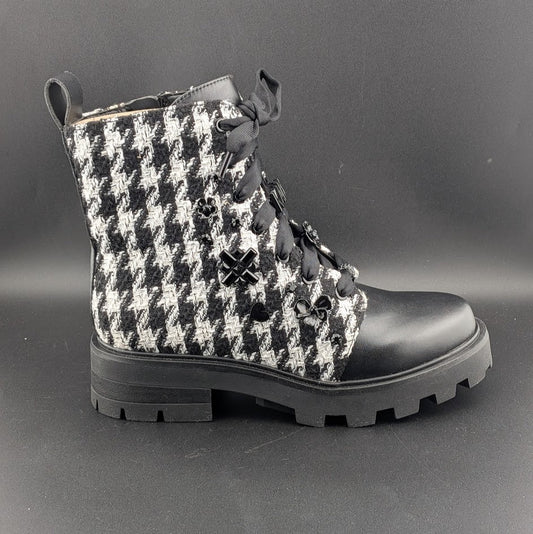 Karl Lagerfeld Paris Makenzie Tweed Combat Boots Size 5 Black/White $229 NEW Karl Lagerfeld