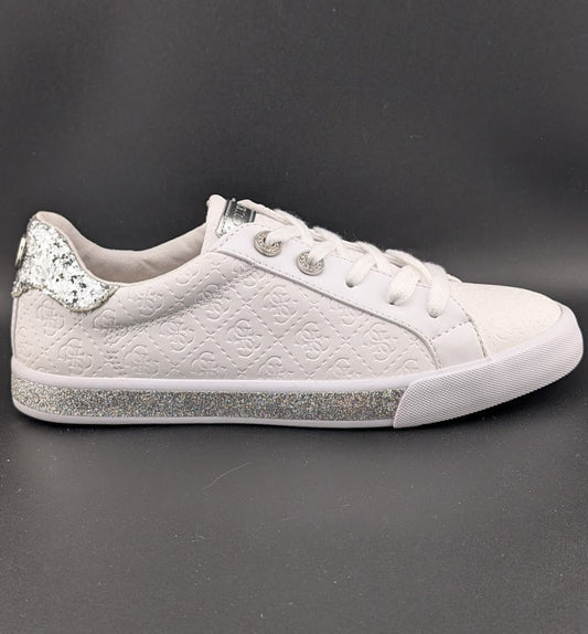 Guess Meggie Womens Size 8.5M White w/ Silver Low Top Quilted Fashion Sneakers GUESS