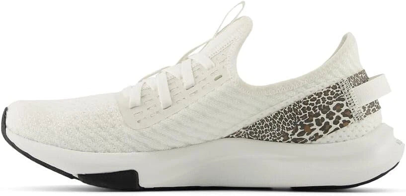 Pre-Owned New Balance DynaSoft Nergize Sport V2 Women's Cross Train Shoe Size 12 WHITE WNRGSLC2