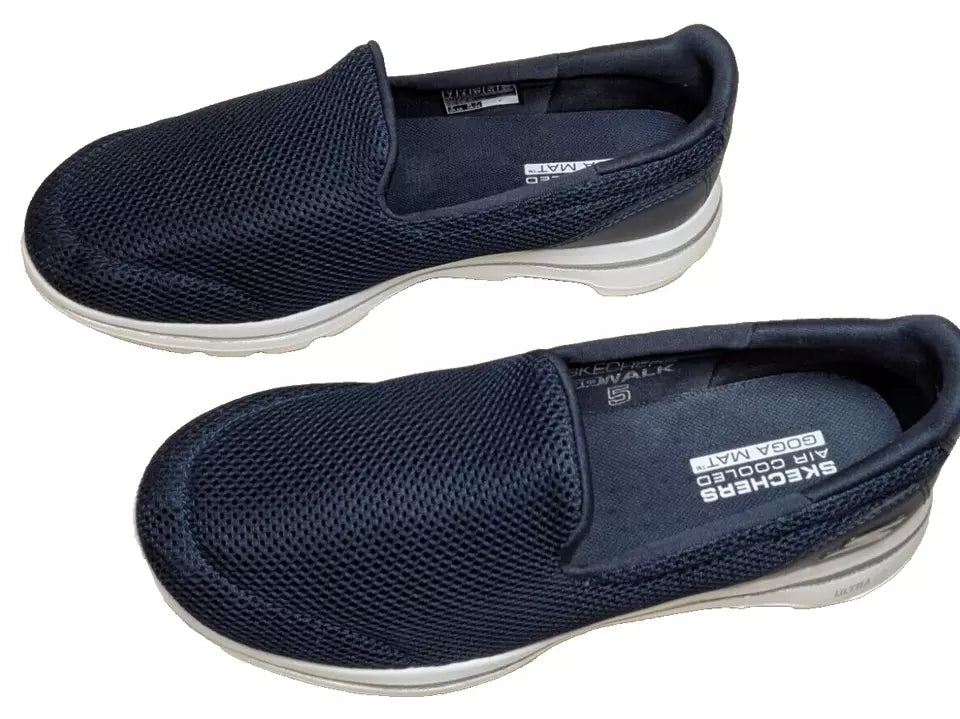 SKECHERS GO WALK 5 Performance Women's Size 7 Navy Slip On Shoes 15901 NVW
