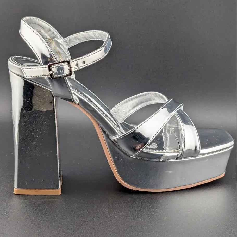 NEW Women's 5-in Platform Cross Strap Sandal Size 8.5 Chunky Heel Open SquareToe SoleComfort.shoes