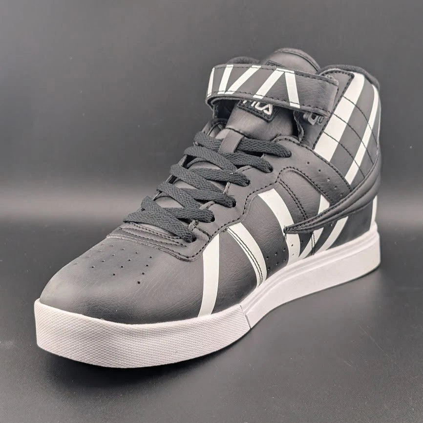 Fila Vulc 13 Men's Size 10 Black with Stripe-T 1FM01748-013 SoleComfort.shoes