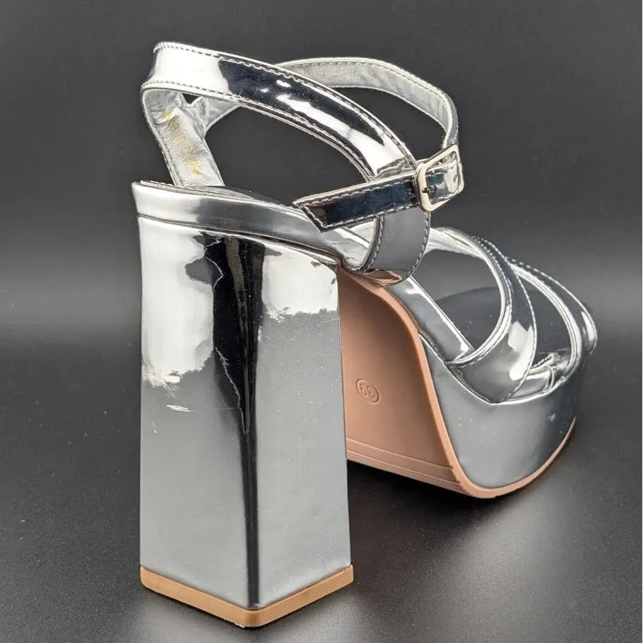 NEW Women's 5-in Platform Cross Strap Sandal Size 8.5 Chunky Heel Open SquareToe SoleComfort.shoes