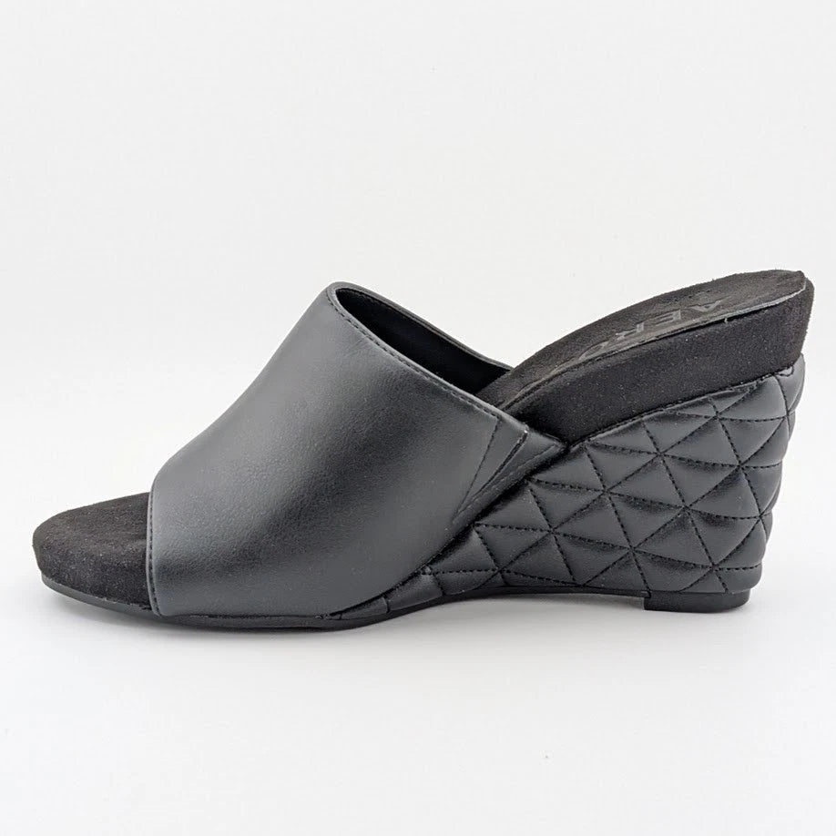 Aerosoles Women's Size 7 Wide Pierce Quilted Wedge Sandal Comfort Black Aerosoles