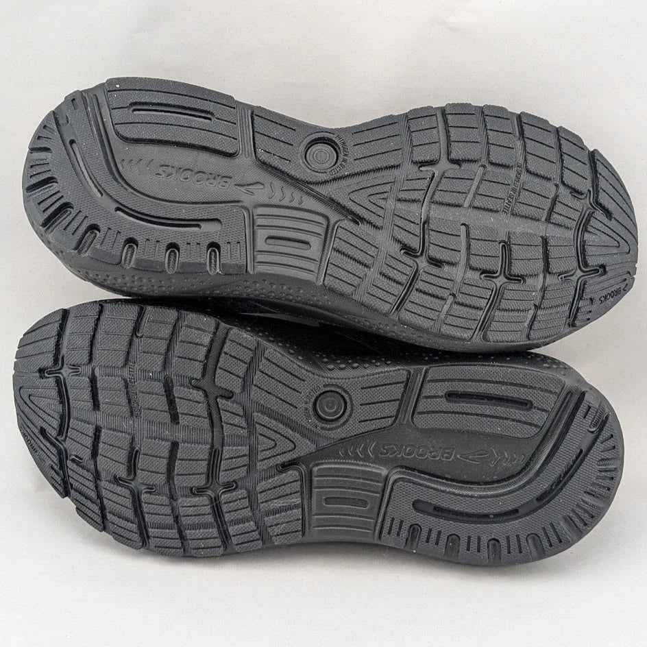 Brooks Women's Ghost 16 Lace Up Athletic Shoes Black Wide Sz 7b 1204071B020 SoleComfort.shoes