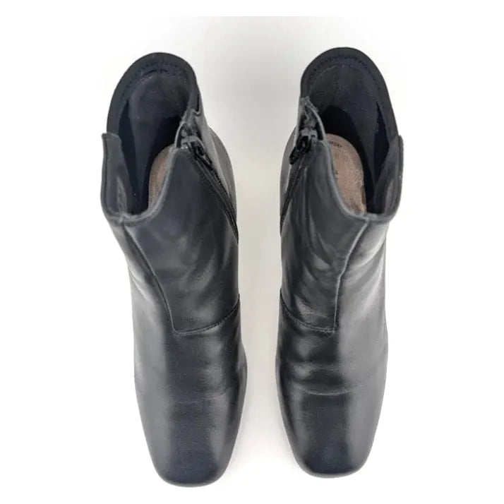 Clarks Women's Kyndall Faye Fashion Booties Black Leather 26174300 **Year-Round SoleComfort.shoes