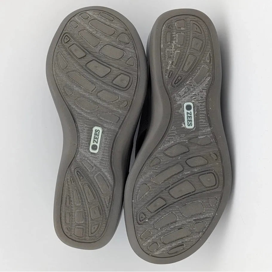 Bzees for Lifestride Women's Size 7M Taupe Elastic Slide Sandal SoleComfort.shoes