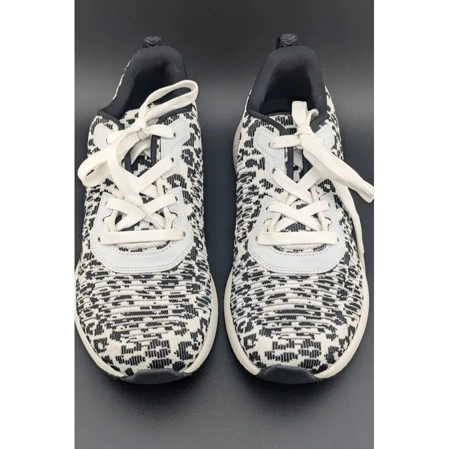 Skechers Bob's Squad Women's Size 6.5 Mighty Cat Running Shoes Leopard Sneakers SoleComfort.shoes