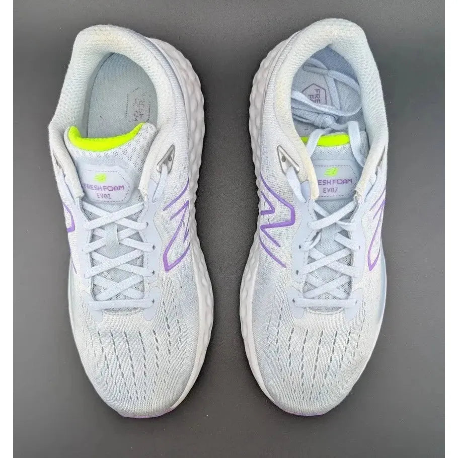 Pre-owned New Balance Fresh Foam EVOZ Womens Size 10, Mens Size 8.5 Light Blue / Purple New Balance