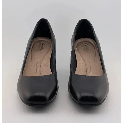 Clark’s Womens Kendall Iris Pump 2-inch Half "Stacked" Heel | Black Size 9.5 M Clarks