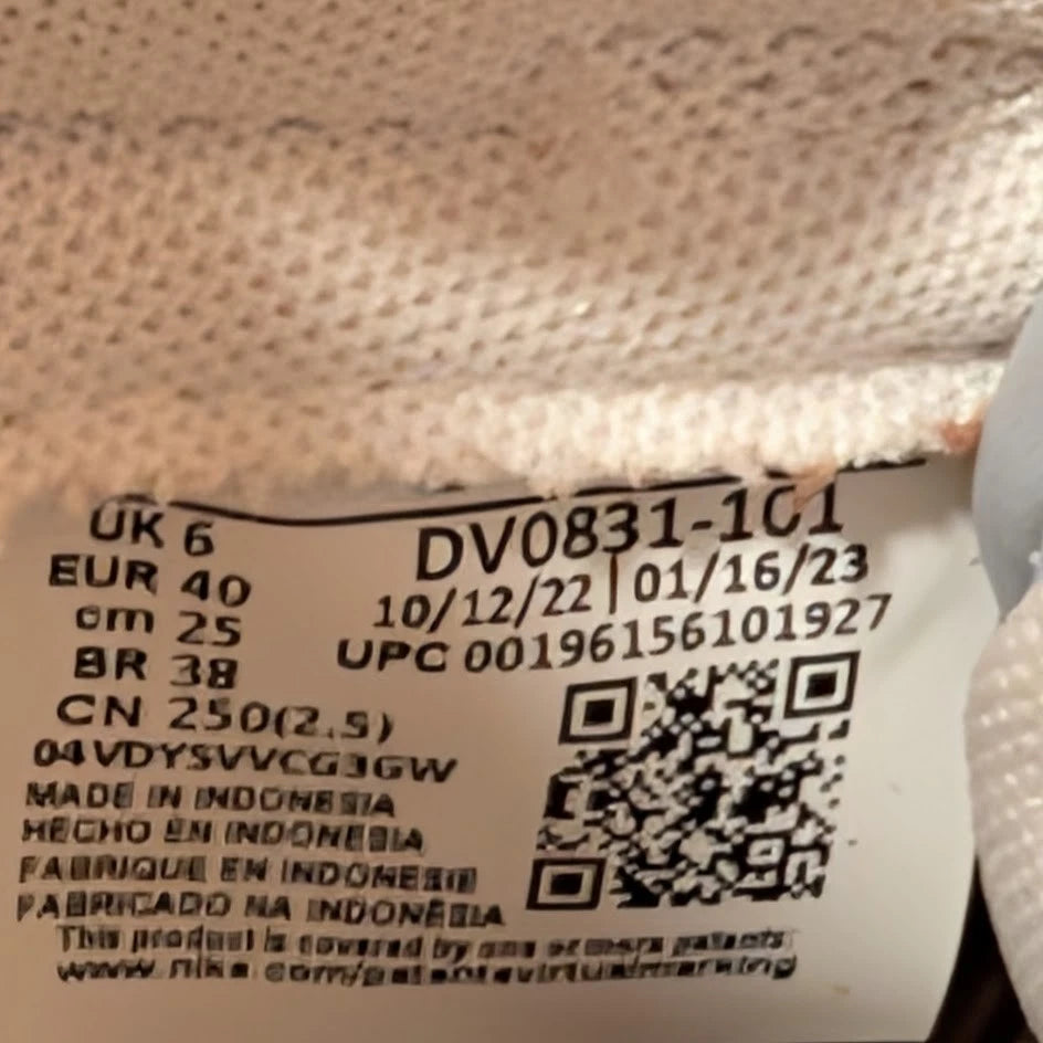 Nike Men's Size 7 / Womans 8.5 Dunk Low Pure Platinum DV0831-101 SoleComfort.shoes