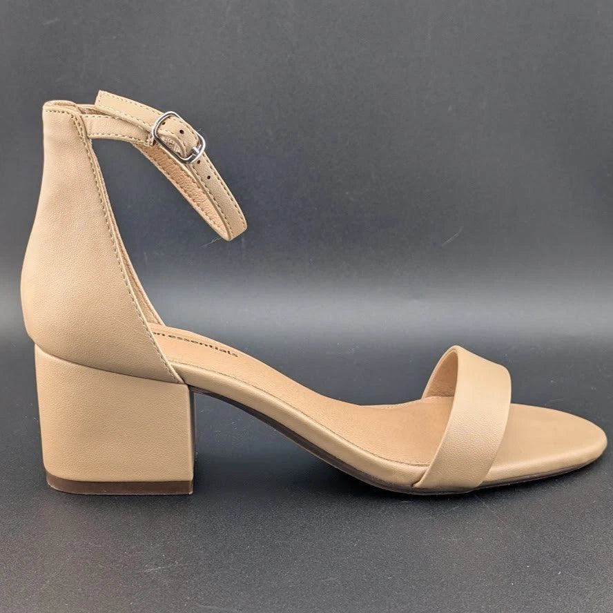 Women's Sz 7 Ankle Strap Heeled Sandals Open Round Toe Strappy Mid Block Heels SoleComfort.shoes