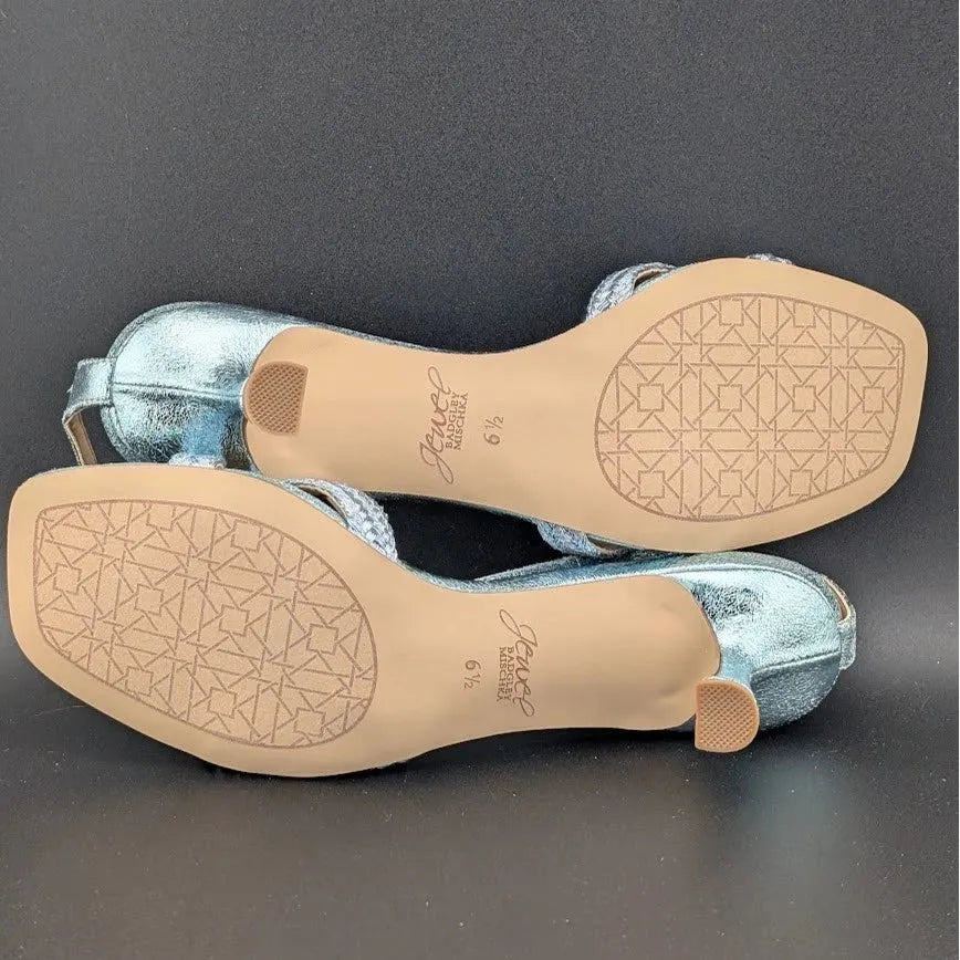 Jewel Badgley Mischka Size 6.5B Hayzel Metallic Kitten Heel Sandal NIB SoleComfort.shoes