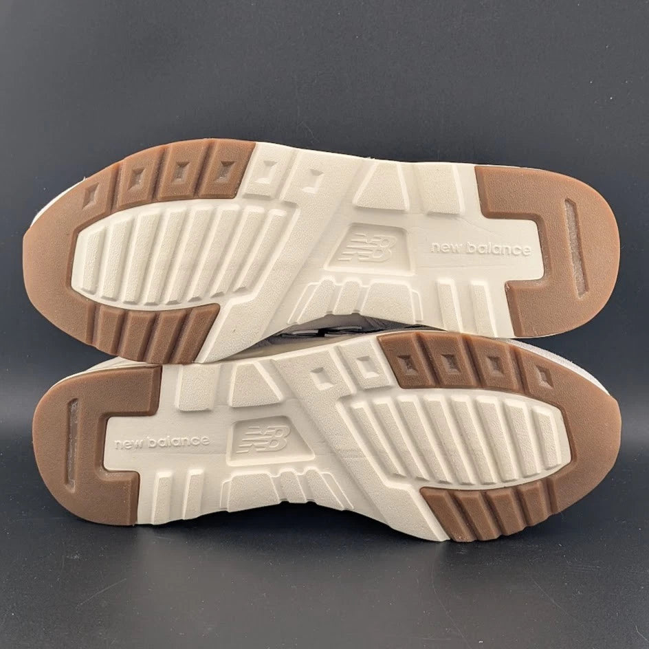 Women's Sz 8.5 New Balance 997H Sneaker Gray/White Leather/Textile Leopard Print SoleComfort.shoes