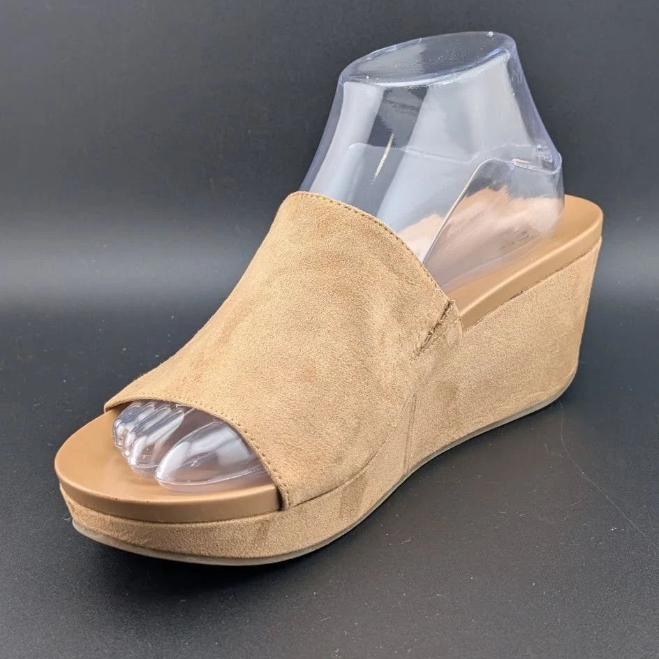 Carlos Santana Delphina Khaki Faux Suede Mules Size 8.5 Excellent Pre-own SoleComfort.shoes