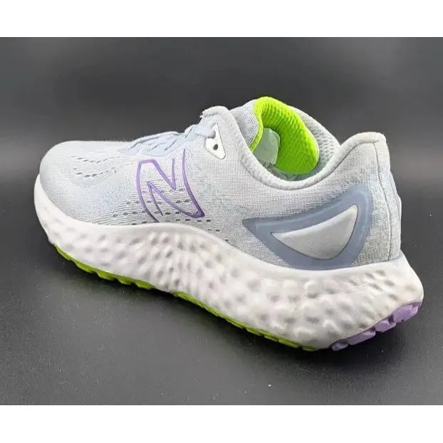 Pre-owned New Balance Fresh Foam EVOZ Womens Size 10, Mens Size 8.5 Light Blue / Purple New Balance