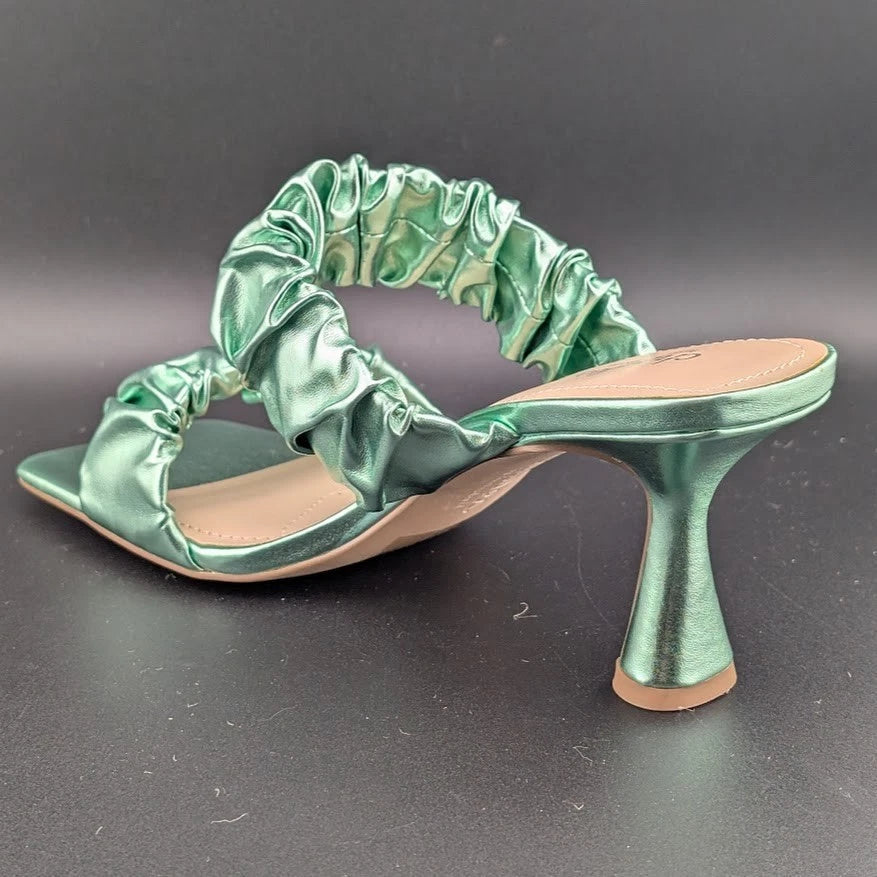 Charles by Charles David Women's Size 7M Priority Sandal Mint Metallic SoleComfort.shoes