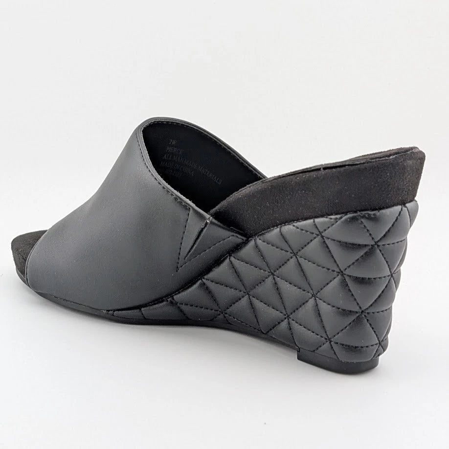 Aerosoles Women's Size 7 Wide Pierce Quilted Wedge Sandal Comfort Black Aerosoles