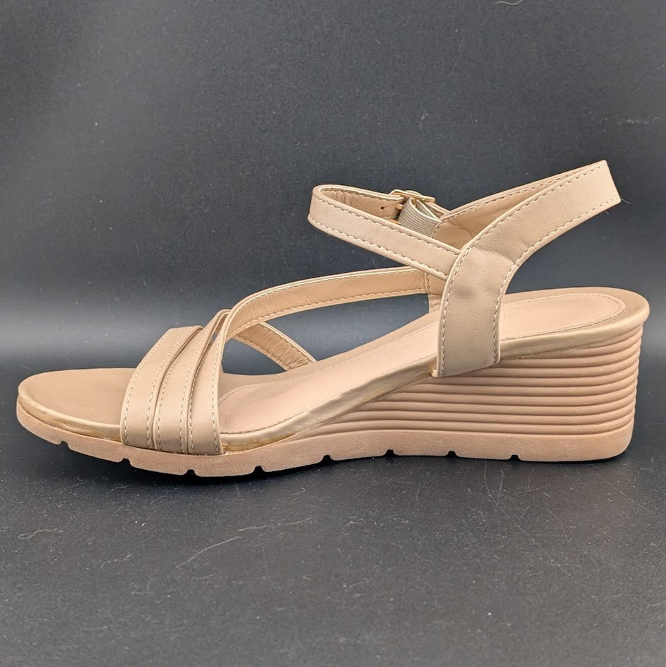 Shibever Women's Wedge Sandals Dress Shoe Beige Pre-Loved Size EU38 / US 7 Shibever