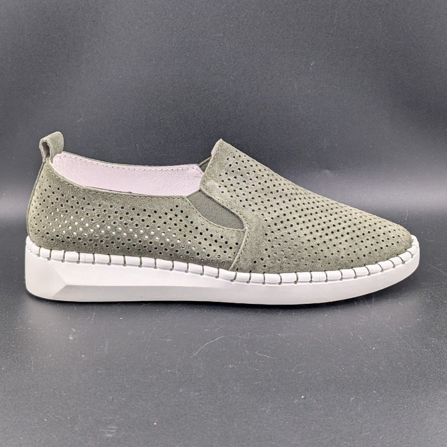 Bernie Mev TW98 Green Leather Twin Gore Slip-Ons  Size EU 37, 39 (US 6.5-7, 8.5) Bernie Mev
