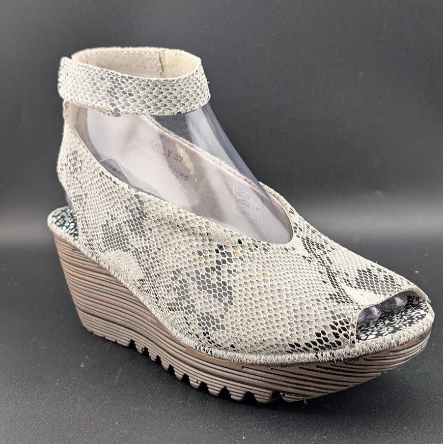 Bernie Mev "Mely" Leather Snakeskin Slingback Wedge Platform Sandals Sizes 6.5-8 Bernie Mev