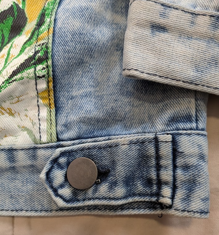 Fashion Nova Men’s Distressed Denim Jacket Sz Small NWOT Fashion Nova