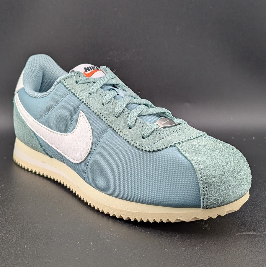 Nike Cortez Txt (GS) Size Youth 6.5 / Women's 8 Blue & White NIB Nike
