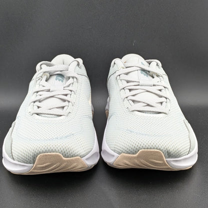 Women's Size 8.5 Nike Legend Essential 3 NN Lt Silver/Guava Ice DM1119 007 Nike
