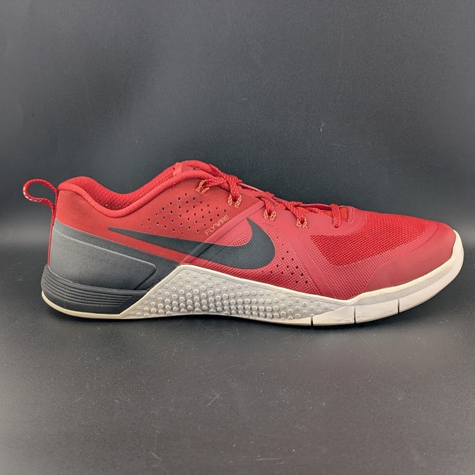 Nike Metcon 1 Training Shoe Men's SZ 12 Red Black White 704688-616 Rarely Worn38 Nike