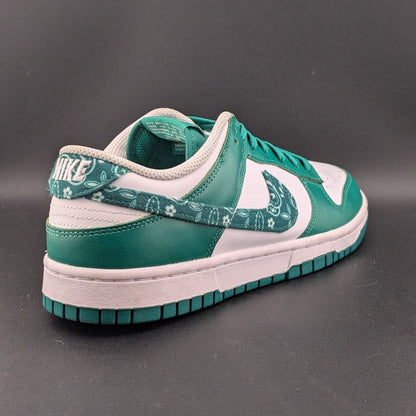 Nike Women's Size 10 Dunk Low Green Paisley DH4401-102 Nike