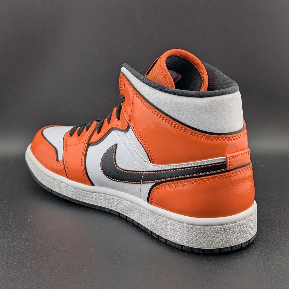 Air Jordan 1 Mid SE Turf Orange. Men's Size 9 Brand New Deadstock DD6834-802 Jordan