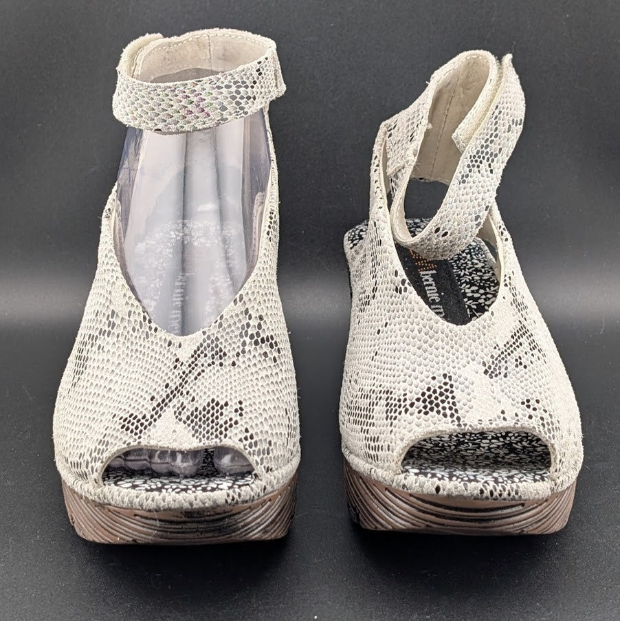 Bernie Mev "Mely" Leather Snakeskin Slingback Wedge Platform Sandals Sizes 6.5-8 Bernie Mev