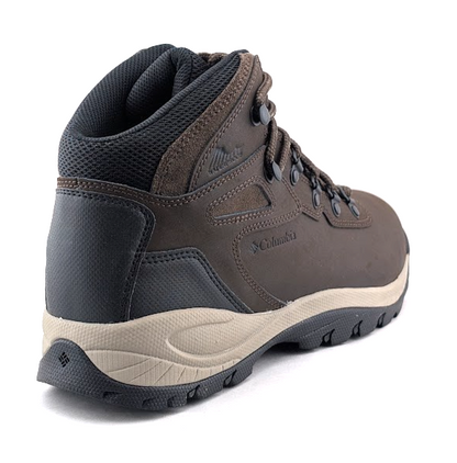 Columbia Women’s Size 10.5 Newton Ridge™ Plus Waterproof Hiking Boot Brown/Black Columbia