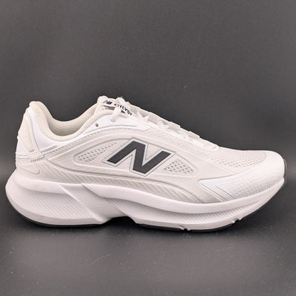 New Balance CTLYST Ladies Walking Shoes 8 B  White / Black NEW no Box New Balance