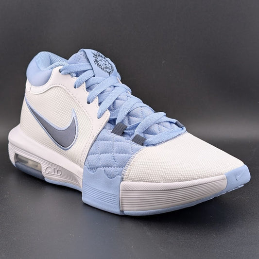Nike LeBron Witness 8 Shoes Mens Size 8.5 White/Lt. Blue  -*Runs Small Nike