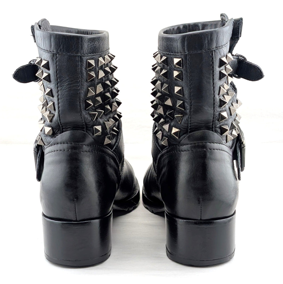 VALENTINO Garavani Calf Skin Rockstud Short Boots~Black Size EU 38.5 - US 8.5 Valentino