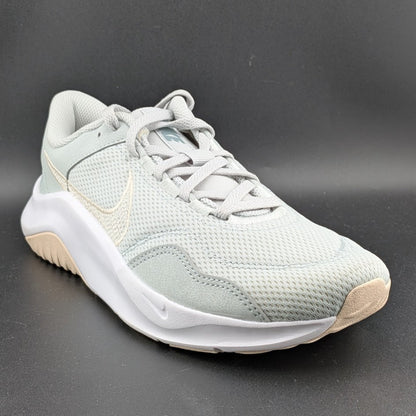 Women's Size 8.5 Nike Legend Essential 3 NN Lt Silver/Guava Ice DM1119 007 Nike