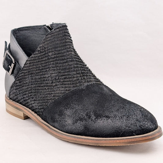 Antelope Laran Leather Buckled Ankle Boots US 8-8.5 EU 39 Black Combo Antelope