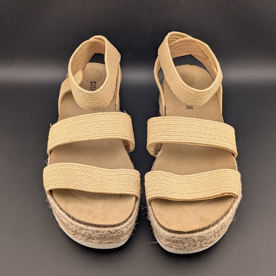CUSHIONAIRE Mandy Wedge Stretch Platform Sandal Beige Size 8.5M Brand New! CUSHIONAIRE