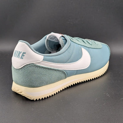 Nike Cortez Txt (GS) Size Youth 6.5 / Women's 8 Blue & White NIB Nike