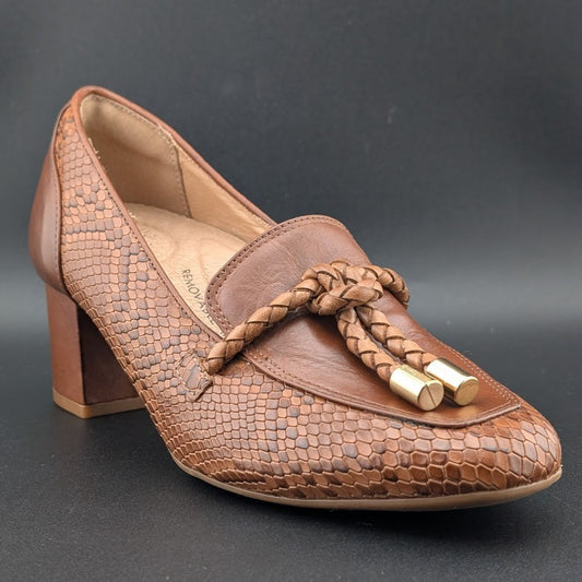 Brioso Maureen Tailored Colorbloack Leather Pumps, Size 5.5 Tassels NWOT Comfort Brioso