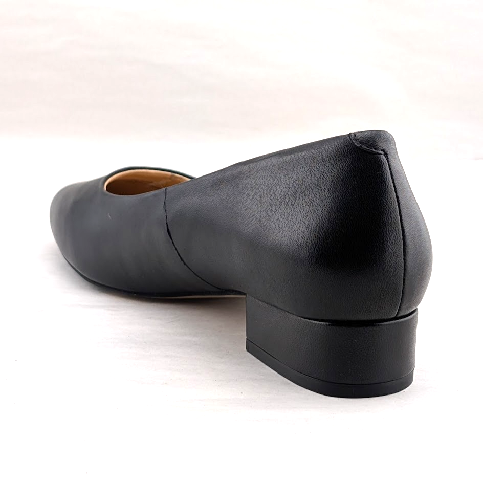 Trotters Jewel Black Leather Block Heel Pumps Women’s Size 7 Med $125 T2126-001 Trotters