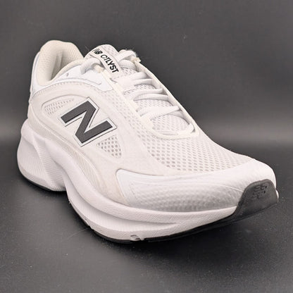 New Balance CTLYST Ladies Walking Shoes 8 B  White / Black NEW no Box New Balance