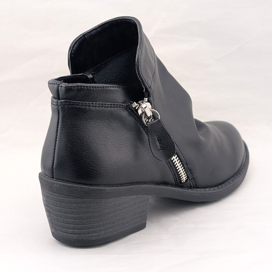Easy Street Womens 7N (Narrow)  Black Gusto Slouch Zip Up Ankle Booties Easy Street