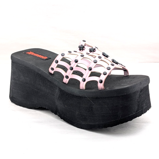 Funn Platform Goth Wo's Size 9 Web Sandals~Spiderweb Studs Slip On Pink Hologram Demonia