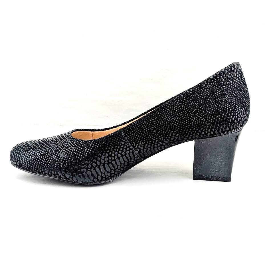 Women's Trotters Size 8.5M Kari 2.3" Heels In Black Snake Print Trotters