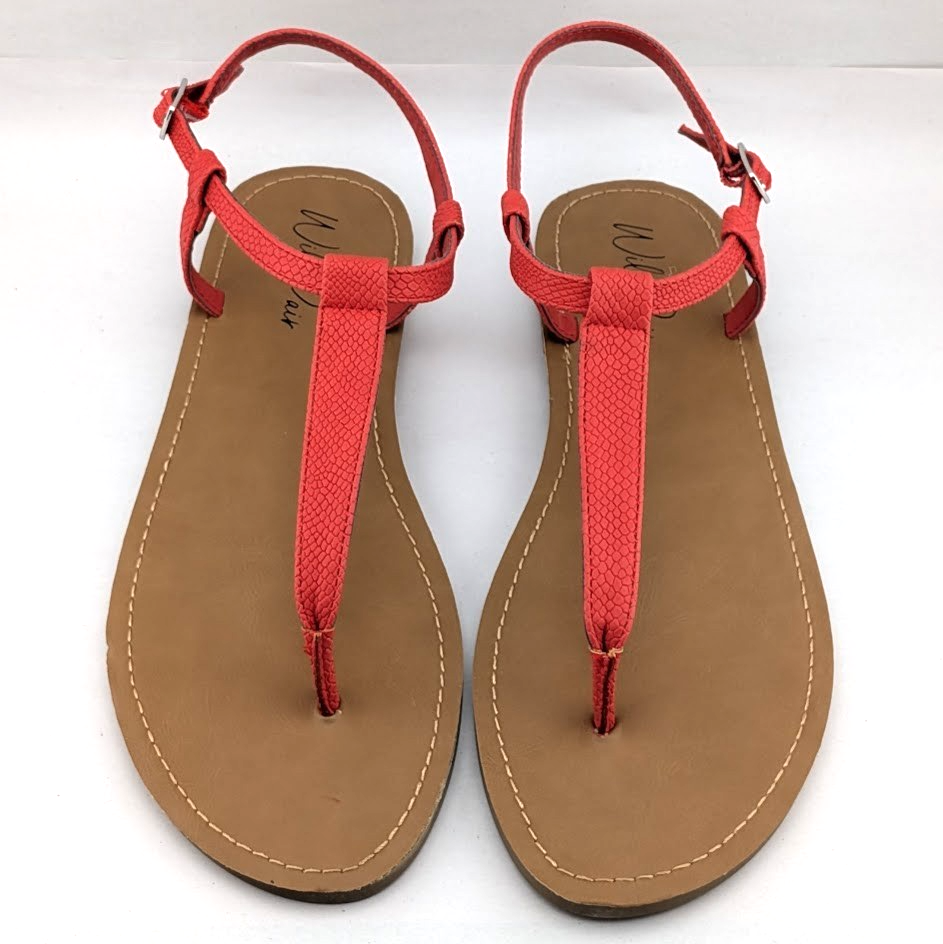 Wild Pair - Krisley Women's Lipstick Red Thong With Clasp Sandal Size 10 Wild Pair (Macy's)