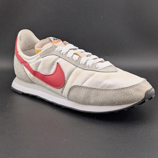Women's Size 7.5 Nike Waffle Trainer 2 Photon Dust Archaeo Pink White Nike