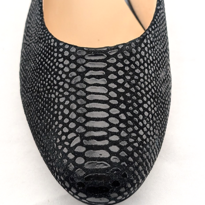 Women's Trotters Size 8.5M Kari 2.3" Heels In Black Snake Print Trotters